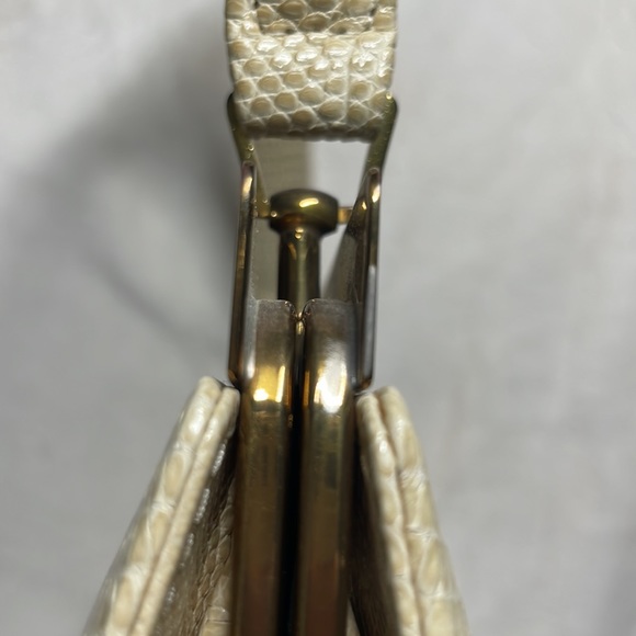 Vintage Mid-Century Genuine Snake Skin and Lacquer Bag - Picture 13 of 17